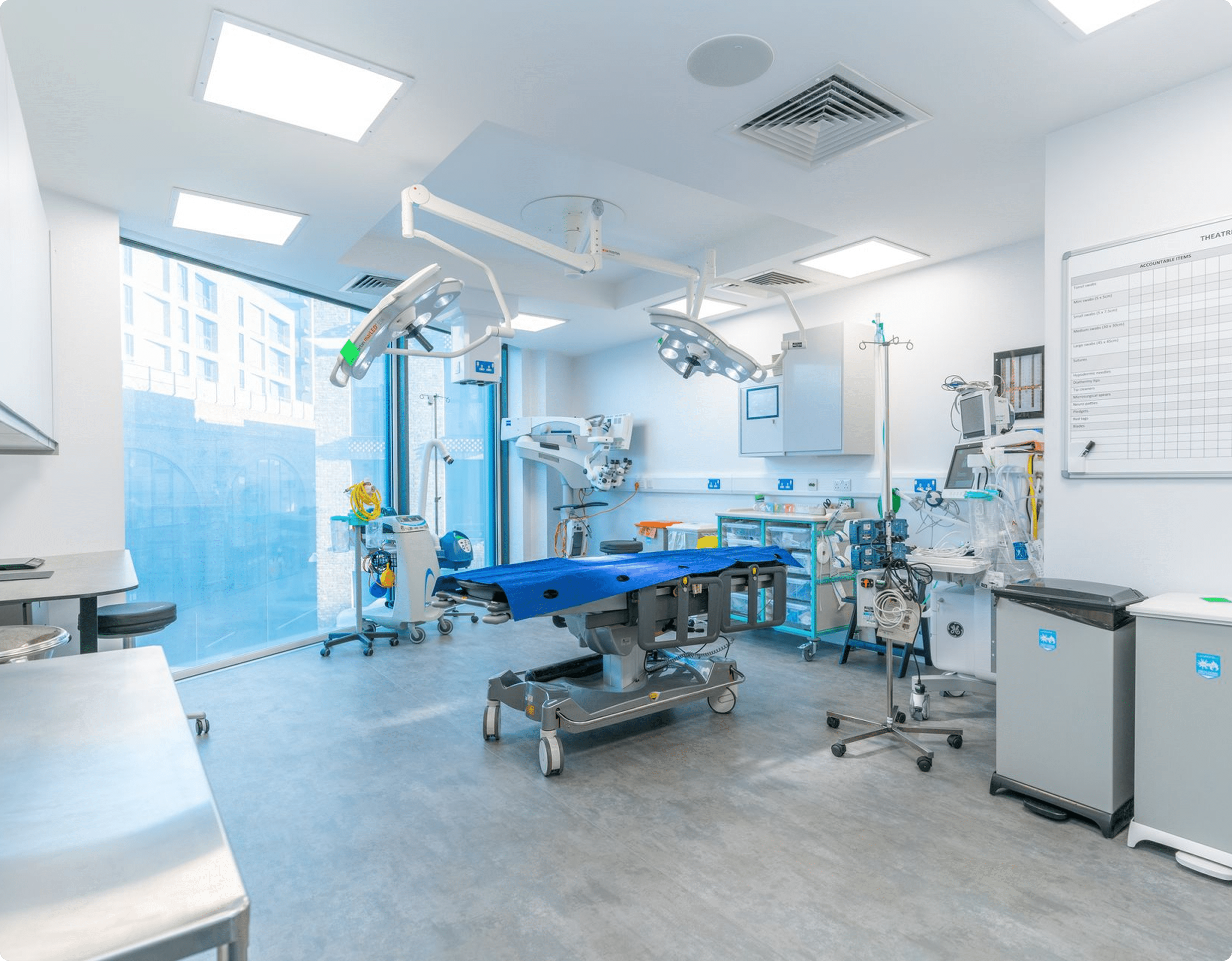 Real Clinic (90) 1